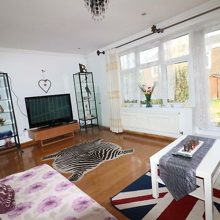 Abbey Private House With Lovely Garden London Eksteriør billede